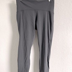Dark grey Lululemon luxe yoga pants